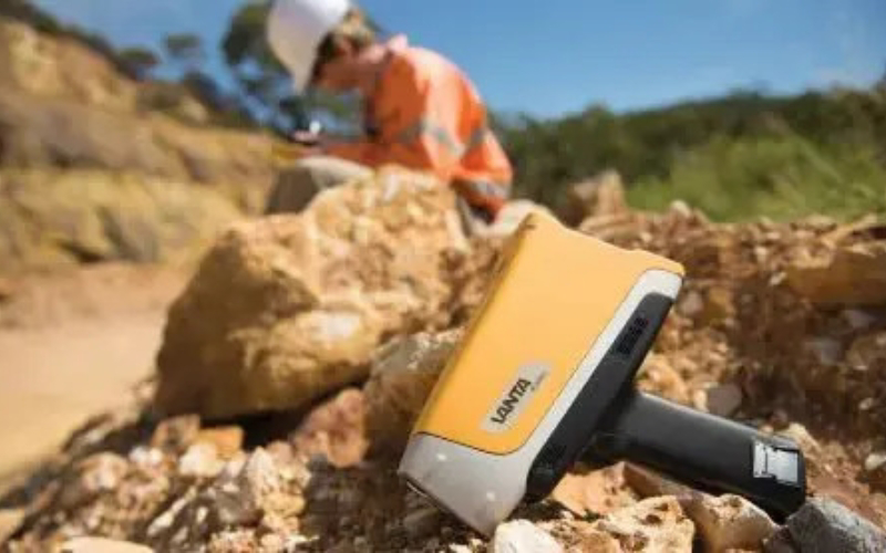 Vanta™ XRF ile Lityum Minerallerini Tanımlamak Artık Daha Kolay